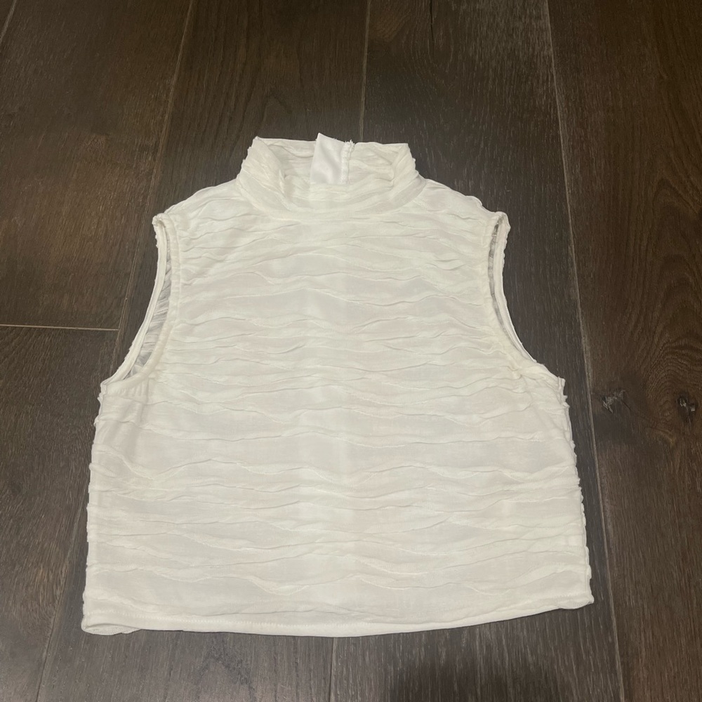 Pretty Little Thing white top